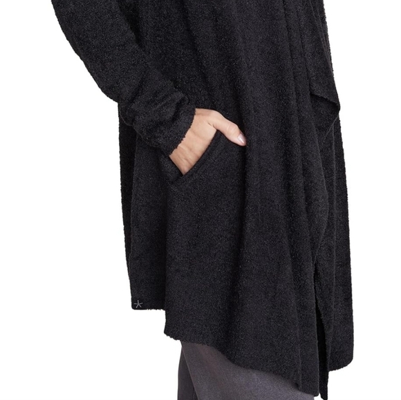 Barefoot Dreams CozyChic Lite Island Wrap In Black Size S/M - Picture 3 of 16